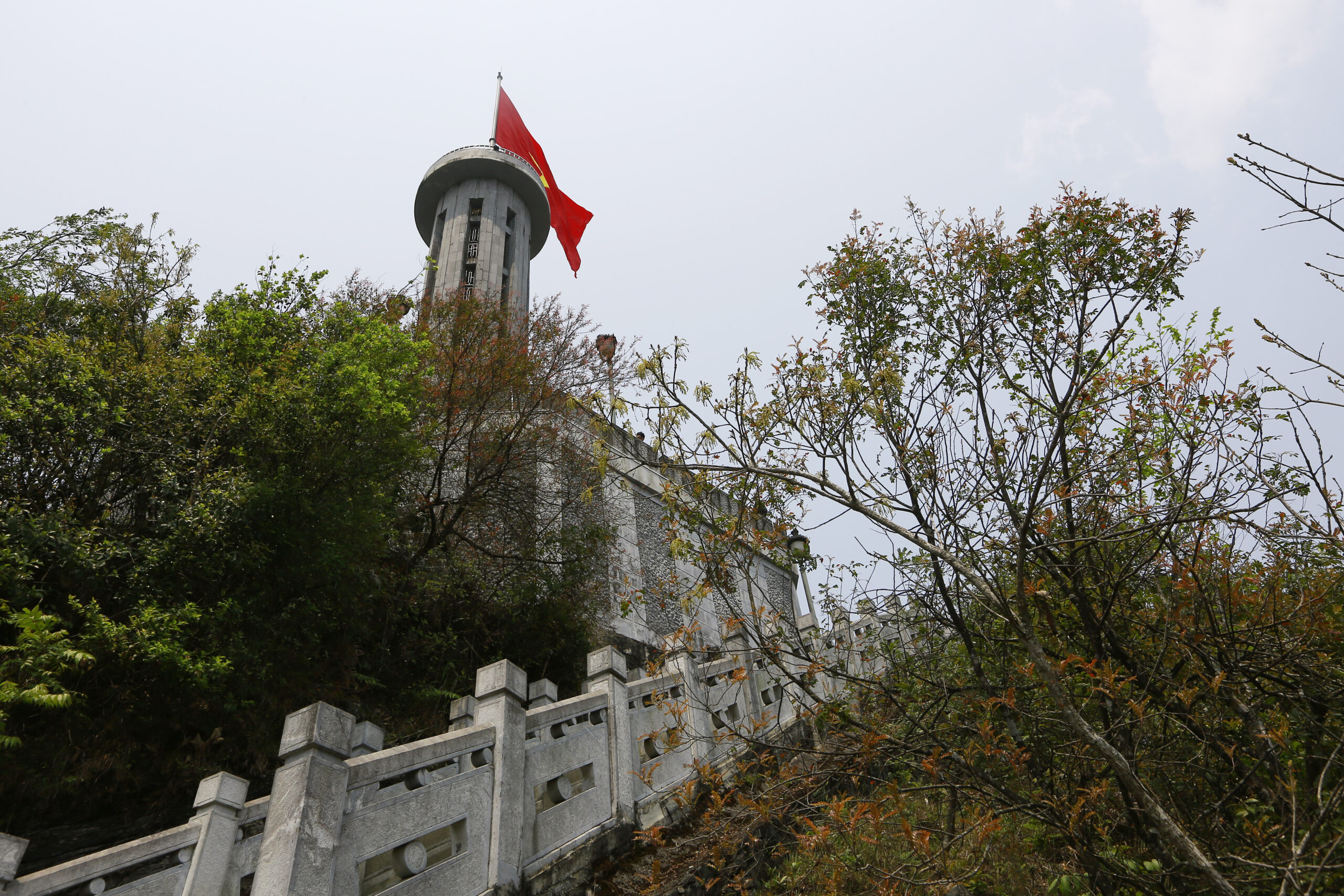 Lũng Cú vẫy gọi lữ khách muôn phương